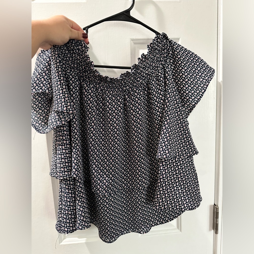 MICHAEL KORS OFF SHOULDER BLOUSE